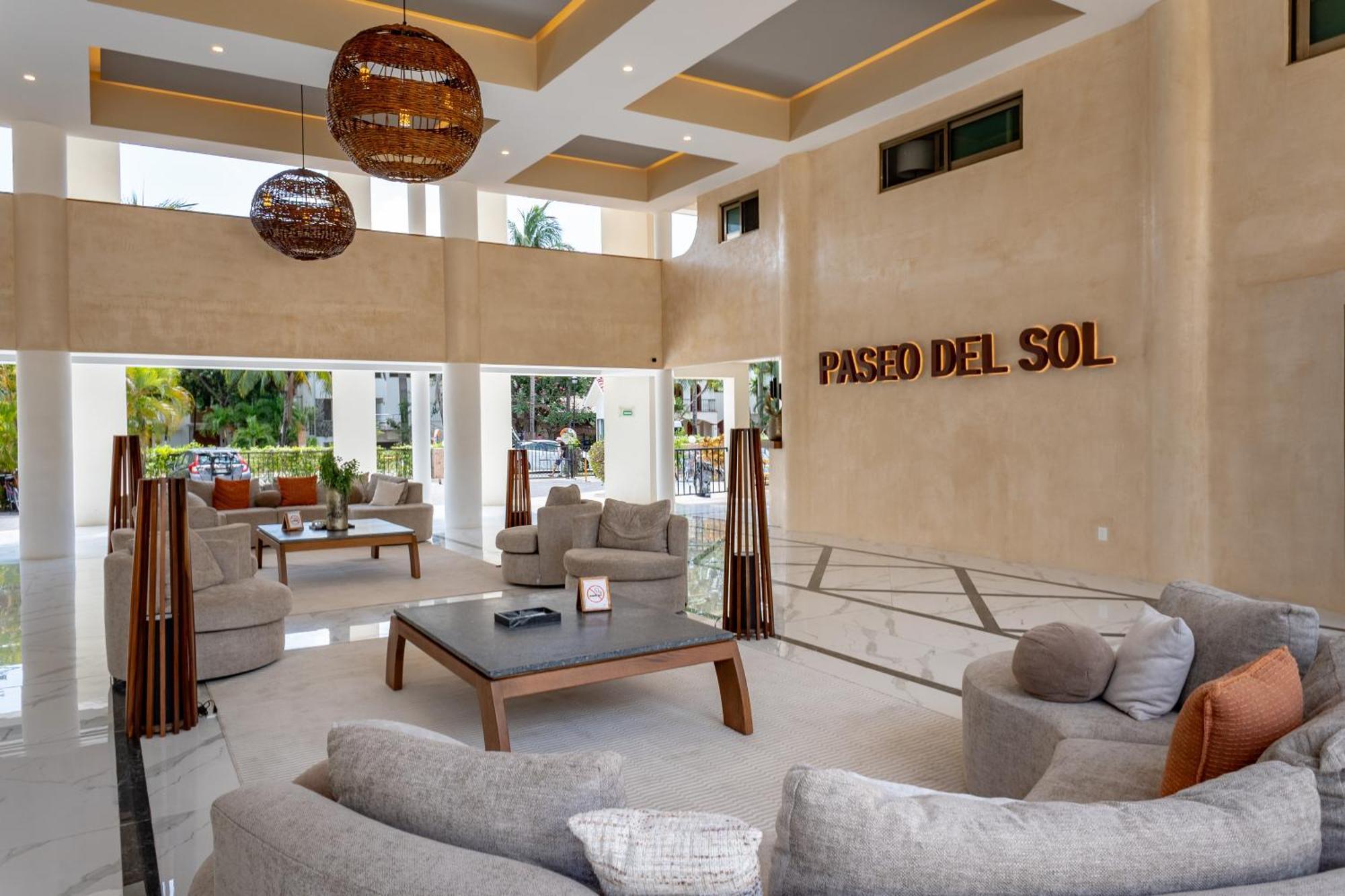 Apartahotel Paseo Del Sol Condohotel By Bric